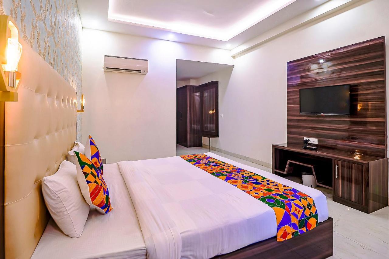 Fabhotel Swess Grand Агра Экстерьер фото