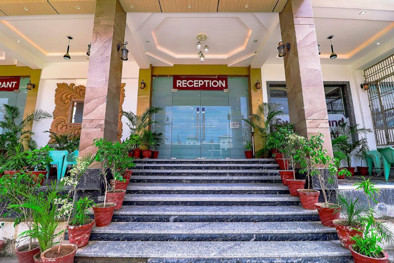 Fabhotel Swess Grand Агра Экстерьер фото